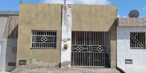 Imóvel residencial situado à Av. Leandro Maynard Maciel, nº 3102, Bairro São Cristóvão, Itabaiana- SE 