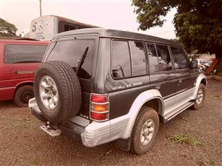Mitsubishi / Pajero GLS