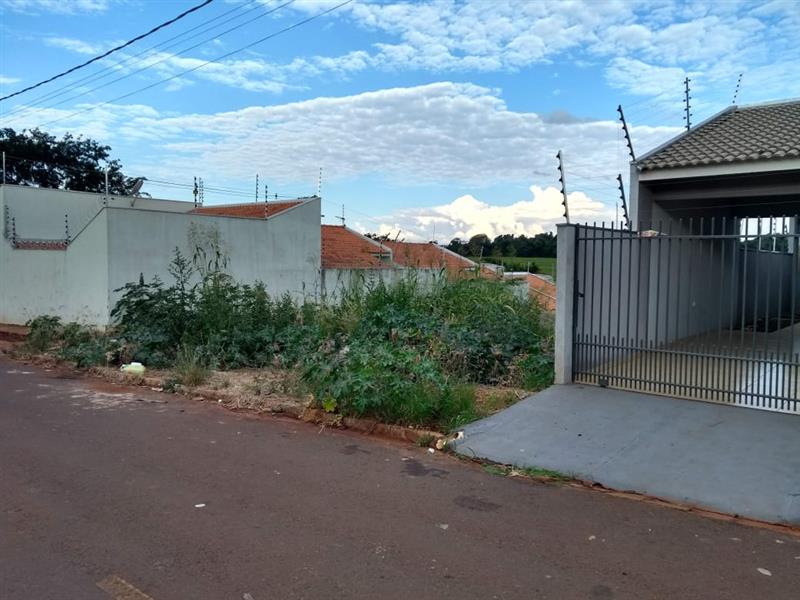 Data de terras sob nº. 07,Quadra nº 07,com a área de 258,30 m², Jardim América - Paiçandu, PR