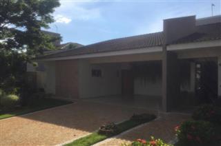 Residência em alvenaria com 285,24 m², situada no loteamento Alphaville Londrina, Londrina PR