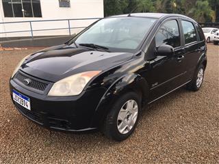 Veículo Ford / Fiesta Flex - Vidro Elétrico - Ar Condicionado - Direção Hidráulica