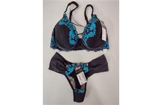 Conjunto de fio renda preto