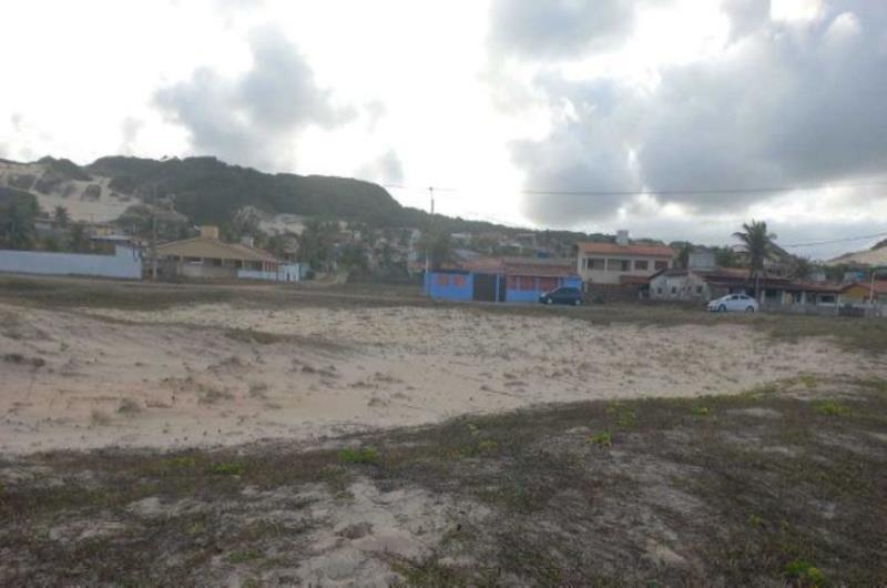 Terreno constituído pelos lotes n°s 354, 355 e 356 da quadra nº 20, área de 1.800 m², Lot. Parque dos Búzios, Nisia Floresta/RN