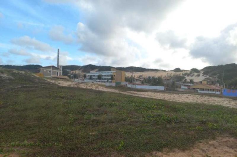 Terreno constituído pelos lotes n°s 354, 355 e 356 da quadra nº 20, área de 1.800 m², Lot. Parque dos Búzios, Nisia Floresta/RN