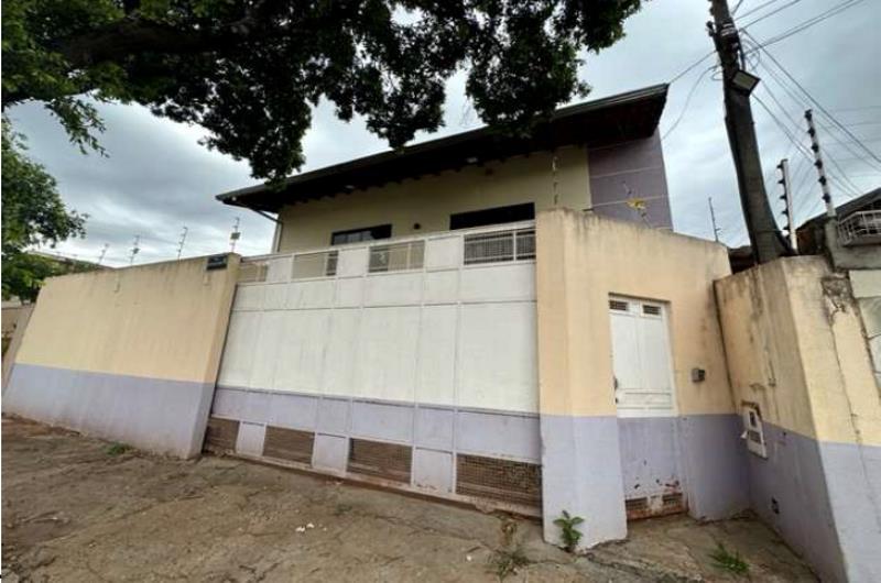 Residência assobradada não-averbada, com área útil de 174,15m², Jardim do Sol, Londrina,PR