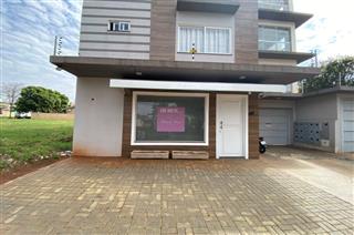 Sala comercial n° 11, com área privativa de 32,51 m², em Toledo PR