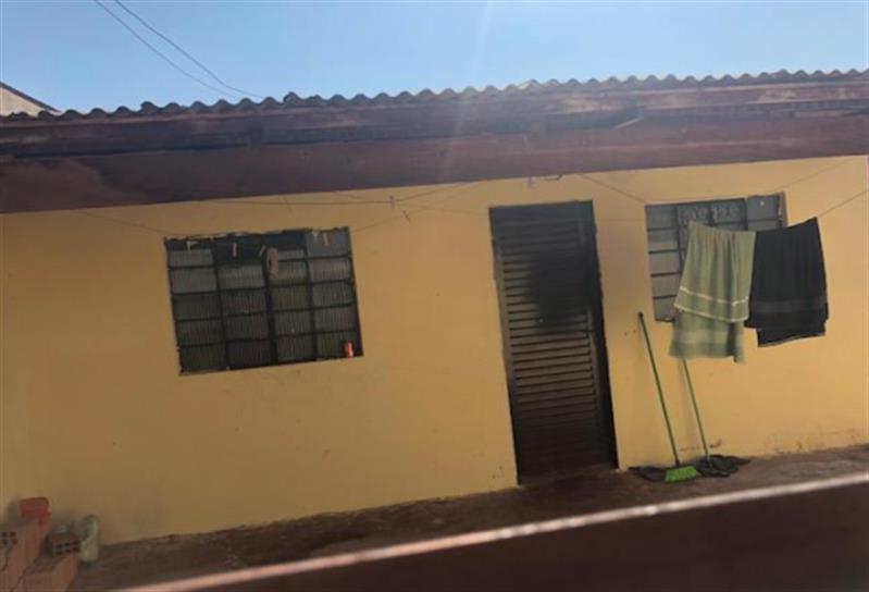 Lote de terras n°17, da Qd n° 02, com a área de 120,00 m², com construção não averbada - Londrina PR