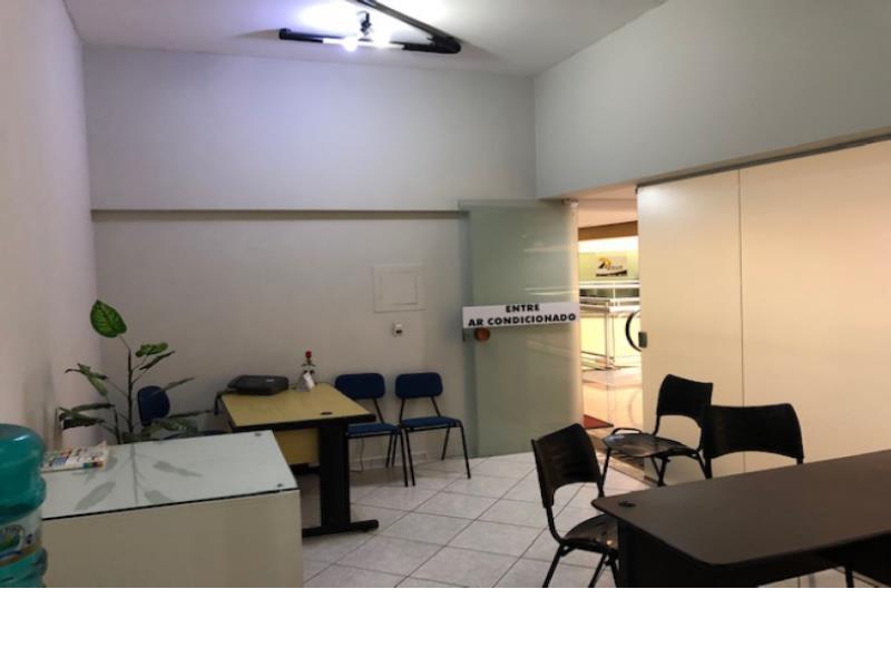 Loja n° 31 localizada no 2° Pavimento do Condomínio Complexo Empresarial Oscar Fuganti, Londrina PR