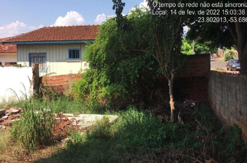 Terreno sem benfeitorias, com área de 300,00 m², localizado à Rua Bernardino de Campos, n° 1.562, Centro, na Cidade de Pérola/PR